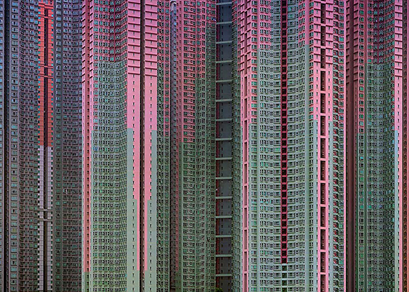 Architecture of Density, Hong Kong (credits: M. Wolf). AGATHÒN 06 | 2019