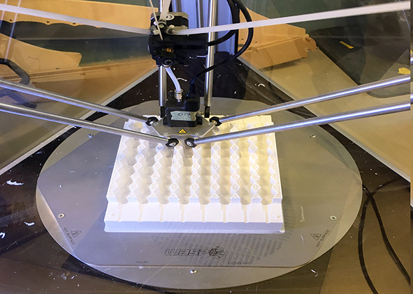 Produzione di uno degli stampi con tecniche di fabbricazione additiva